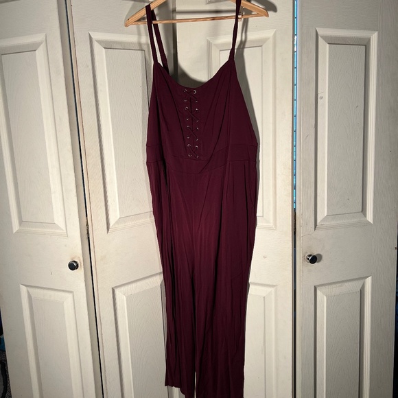 Torrid Maroon Jumpsuit with Criss Cross Tie in Front Size 2XL - Picture 1 of 3